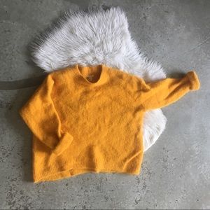 Yellow sweater